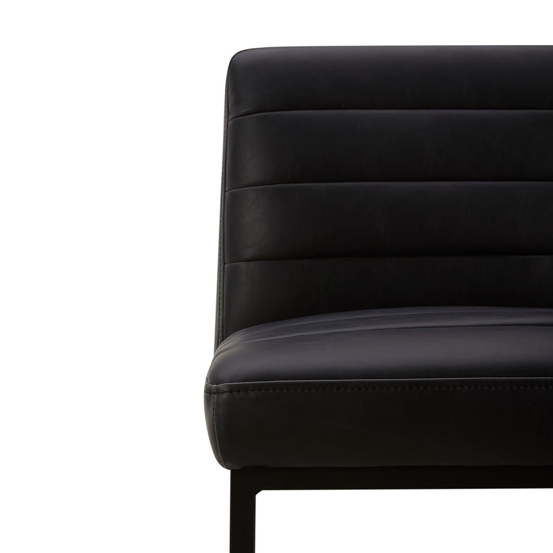 Taburete negro de cera 