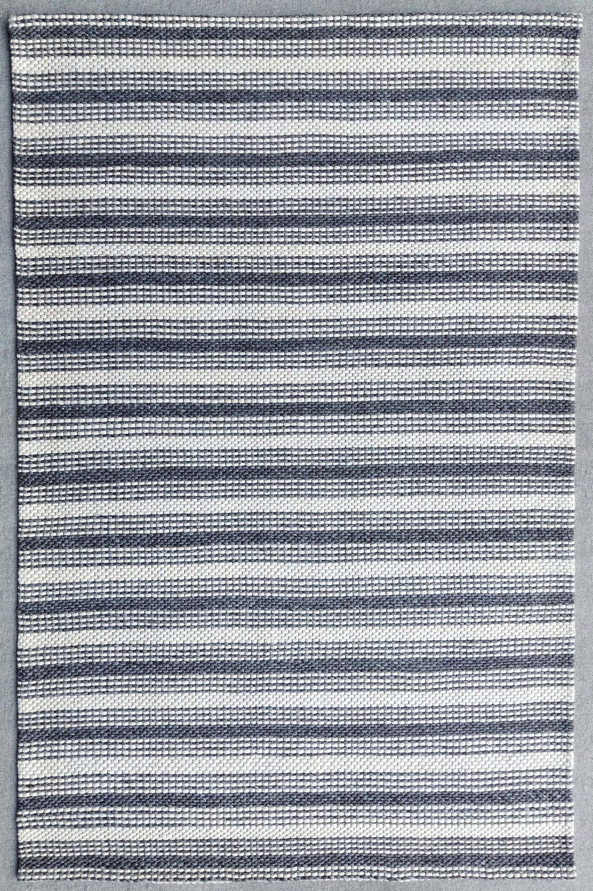Bergen Gray Rug in gray from LR Resources