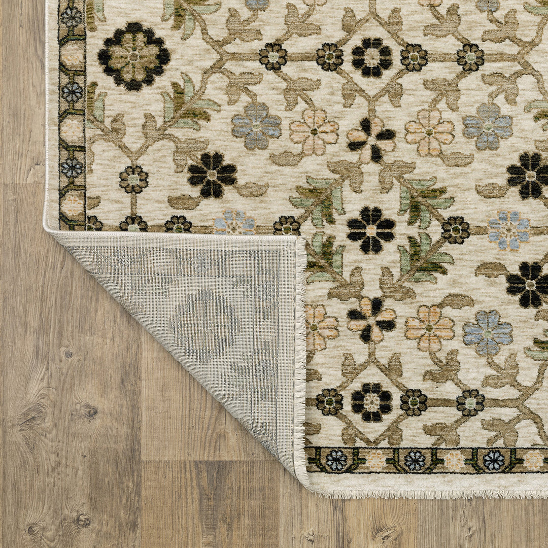 Westwood Green Rug from Sphinx Rugs by Oriental Weavers in 5 x 8 Polyester - Wood detail