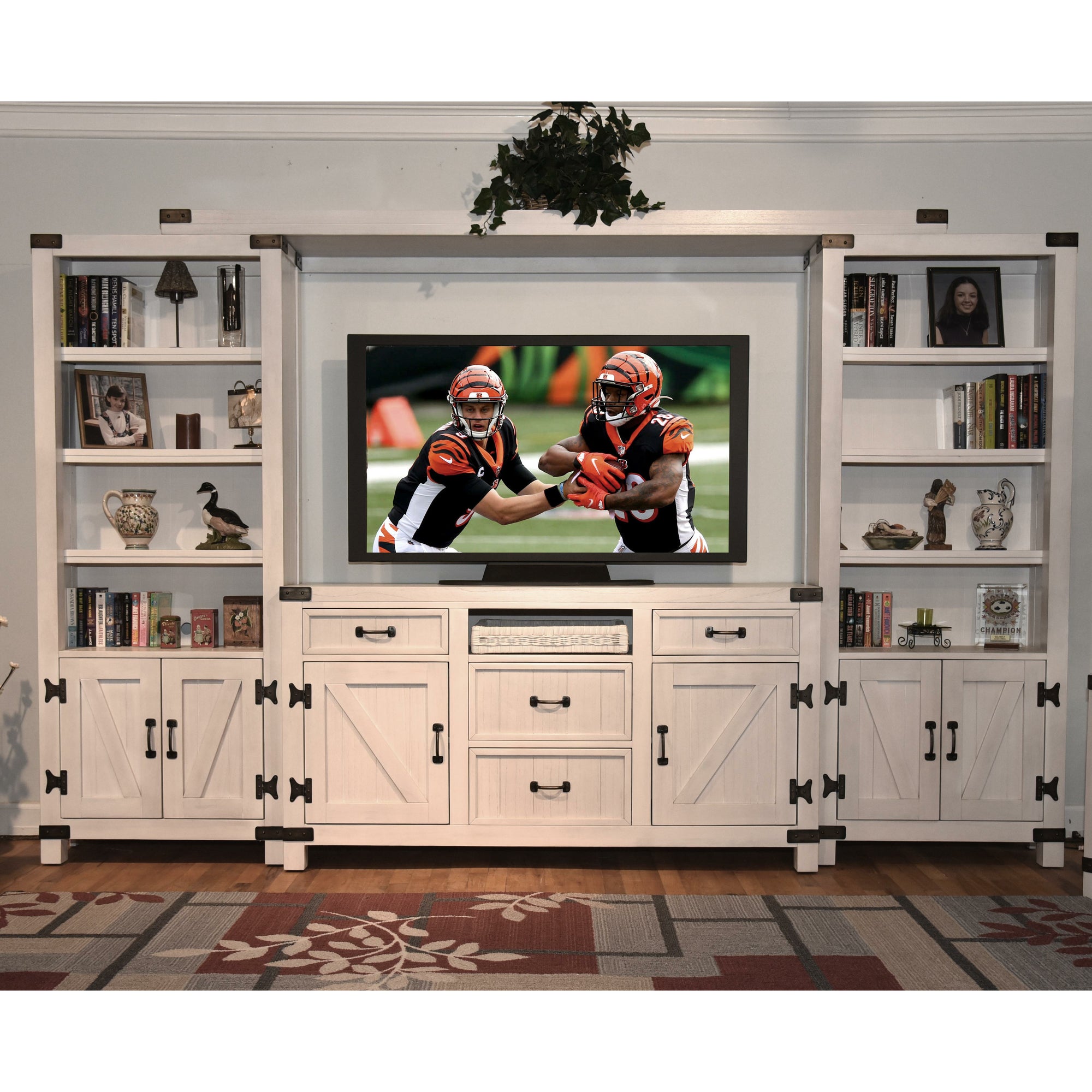 Country Lane Entertainment Wall with Bridge