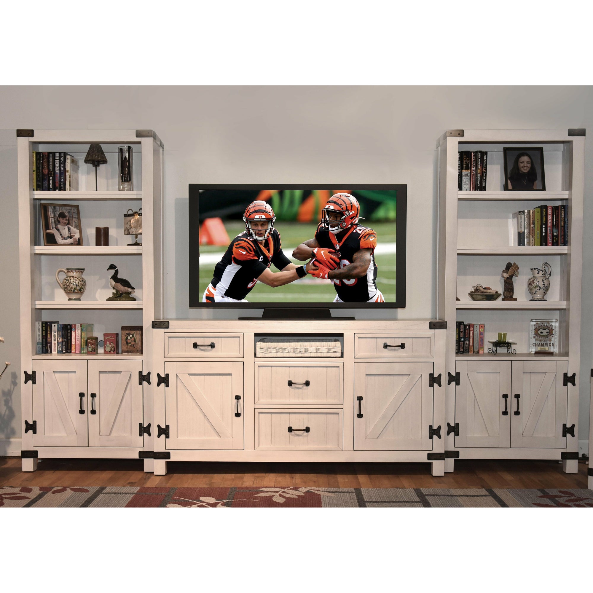 Country Lane Entertainment Wall